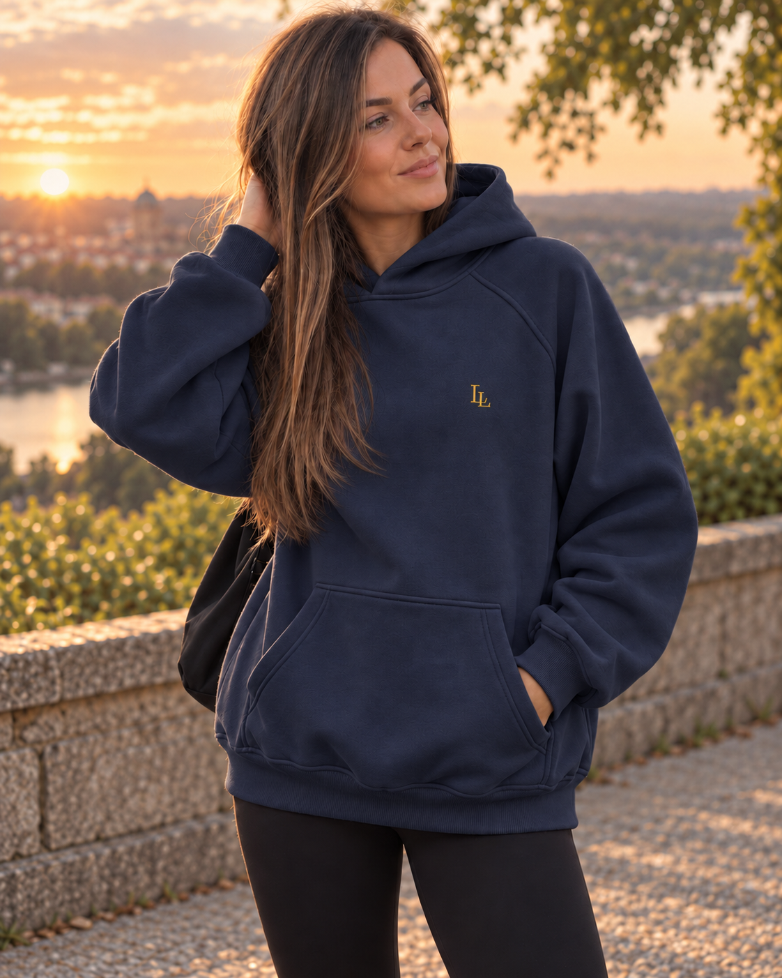 Lalesia Cocoon Hoodie – Mitternachtsblau