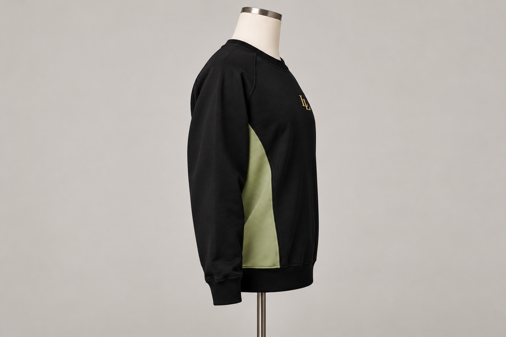Lalesia Comfort light sweatshirt – Schaufensterpuppe Seitenansicht rechts