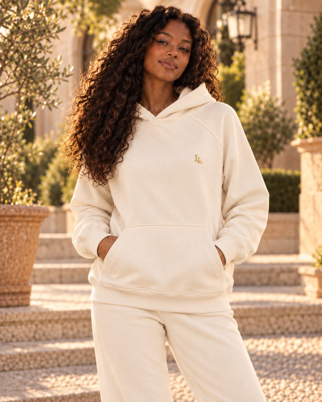 Lalesia AURA Light Hoodie – Elfenbein